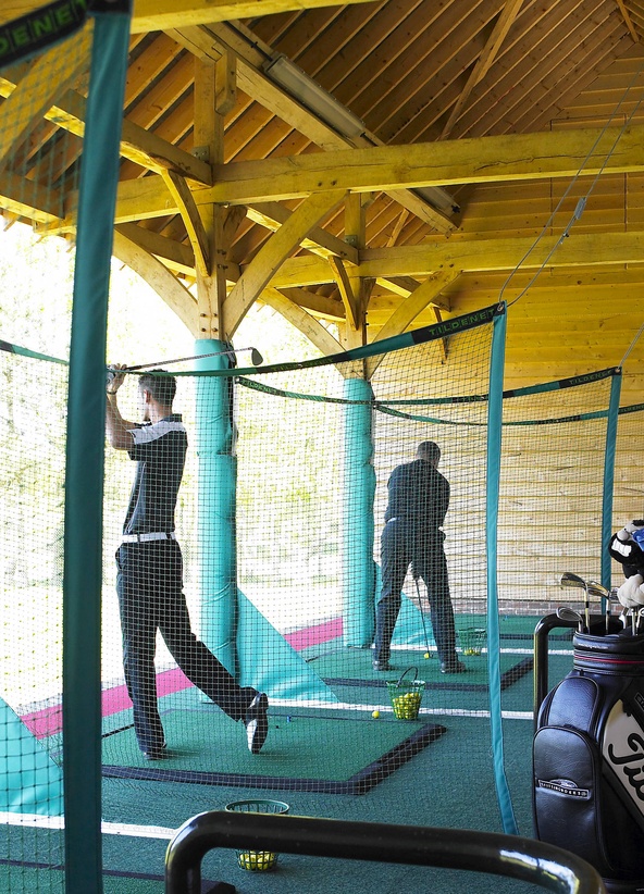 Meon Valley Hotel Driving Range