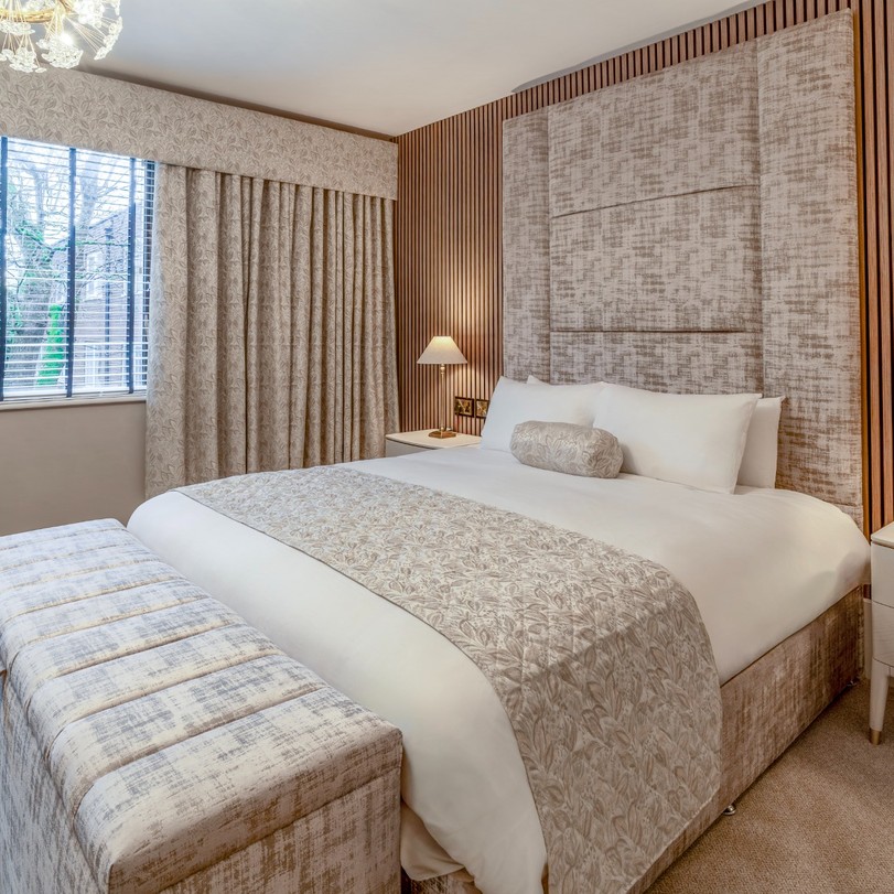 Daresbury Park Hotel Double Suite