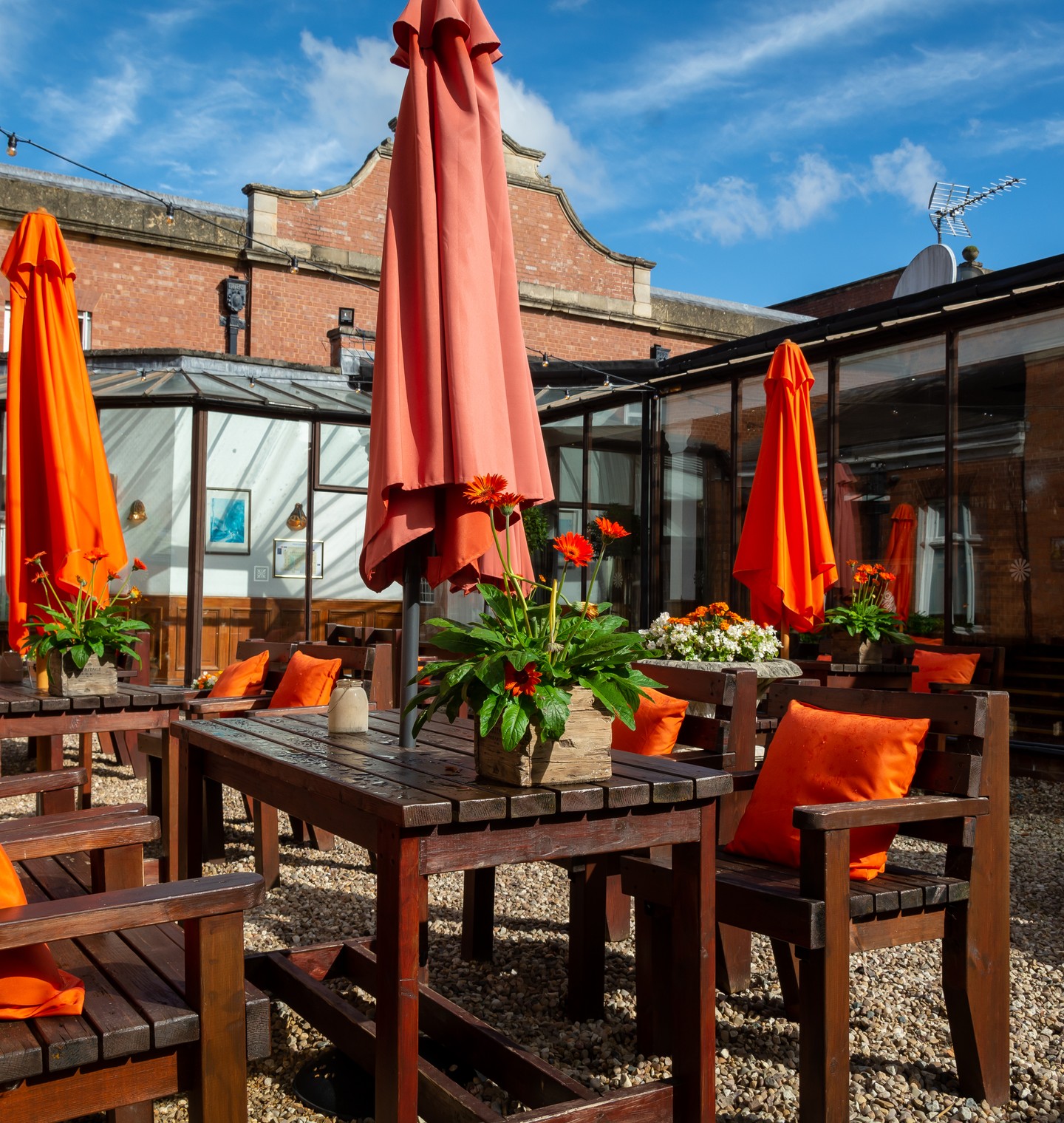 Bosworth Hall Hotel Courtyard Bar 