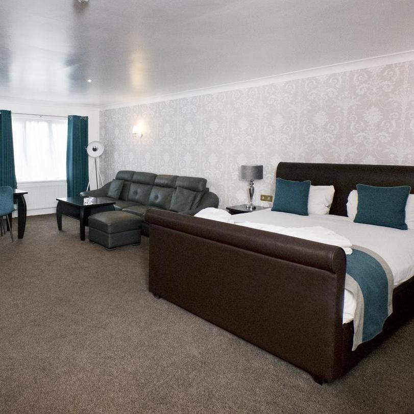 Basingstoke Country Hotel Double Suite 